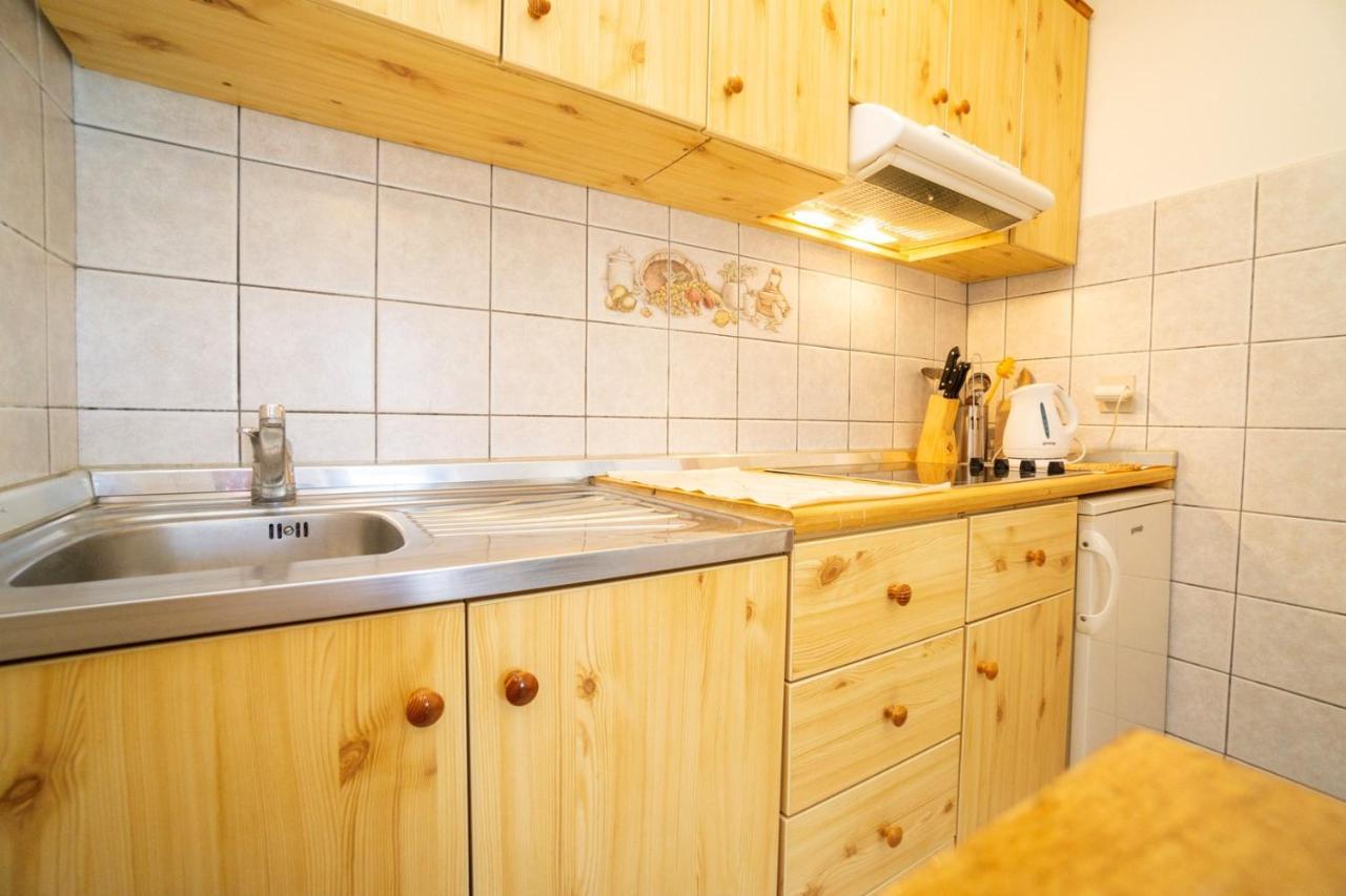 Nives Apartman *