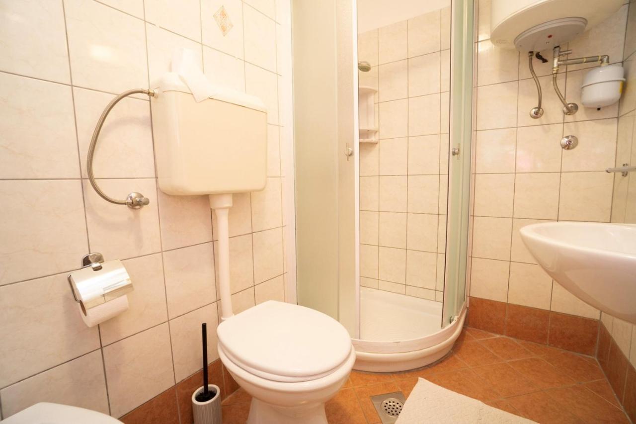Nives Apartman